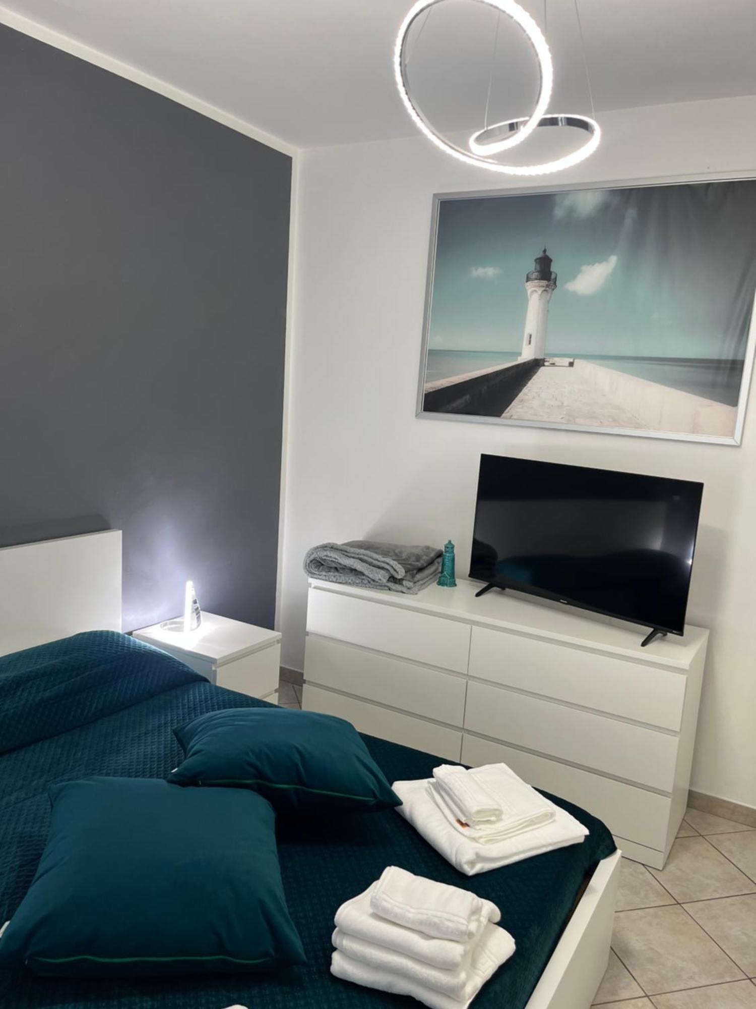 La Perla Del Mare - 9 Minutes From Fco Airport - Free Wifi E Netflix Apartment Fiumicino Exterior foto